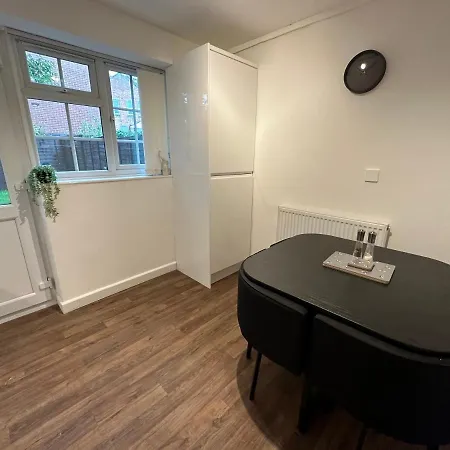 Comfortable 3 Bed House With Garden & Parking Nottingham Exterior photo