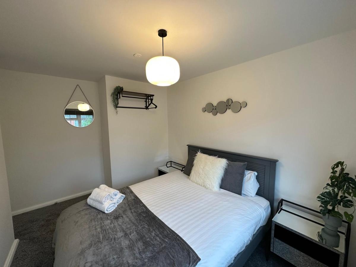 Appartamento Comfortable 3 Bed House With Garden & Parking Nottingham